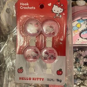 Hello Kitty Hook Crochets